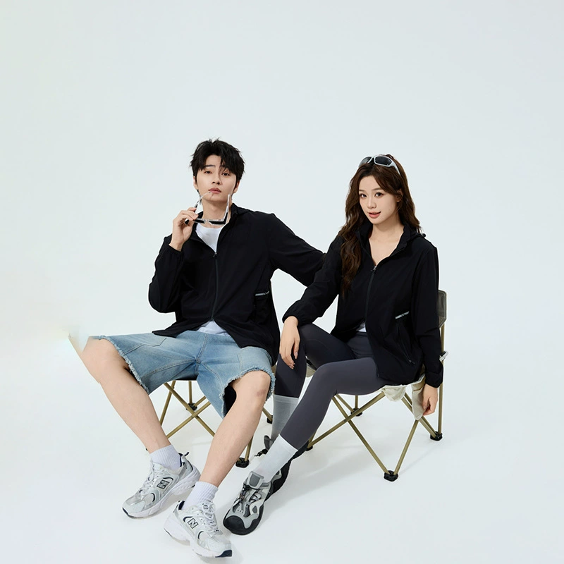 Летняя пара трансграничной уличной солнцезащитной одежды из ледяного шелка для мужчин и женщин, прямая трансляция, популярная солнцезащитная одежда для спорта и отдыха, которую можно открывать дважды.