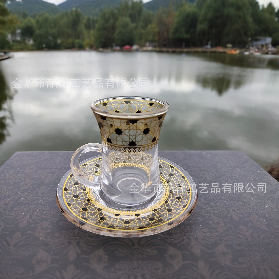 Nuevo producto transfronterizo Taza de café creativa con manija Spot Taza de agua de vidrio de flor dorada transparente resistente a altas temperaturas Taza de café con leche