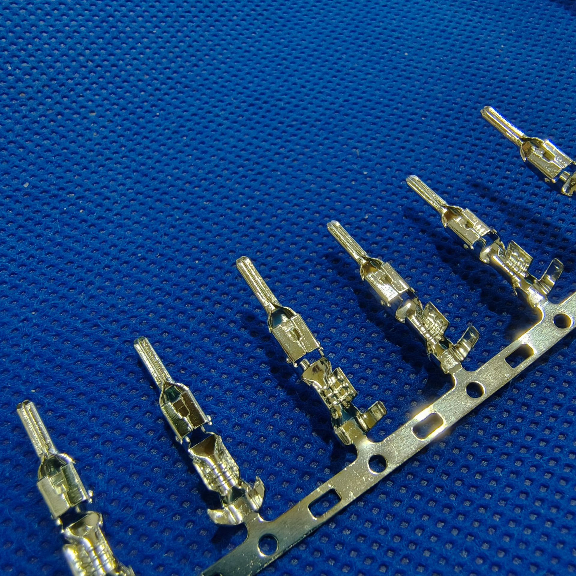 MOLEX35746-0210 35746-0110 6.2间距带钩带锁片35747 35748