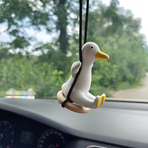Internet celebrity car pendant swing duck car pendant gypsum aromatherapy duck pendant car rearview mirror decoration