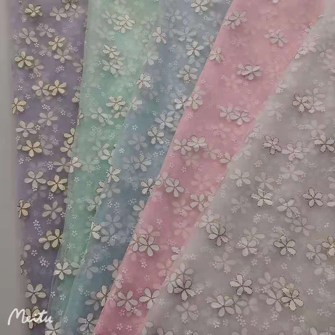 厂家现货供应~锦特密网五瓣花胶浆印花印金边 仙美网纱裙装等面料