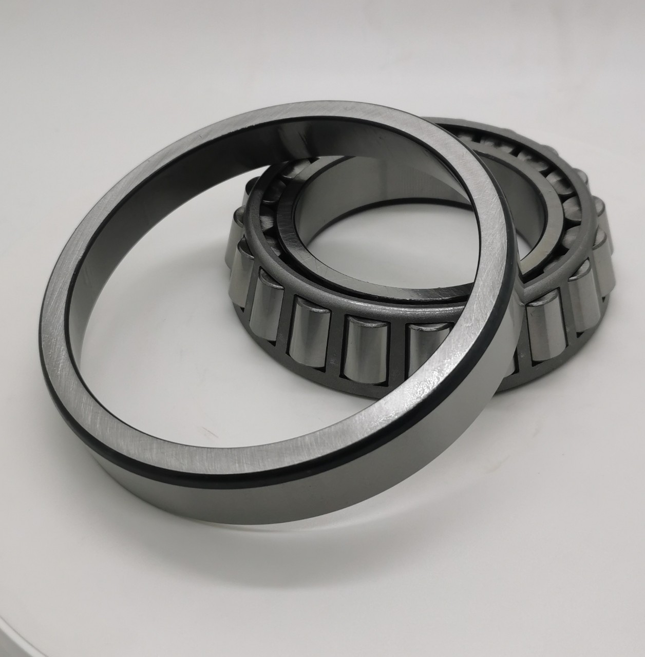 圆锥滚子轴承32216  现货滚子轴承