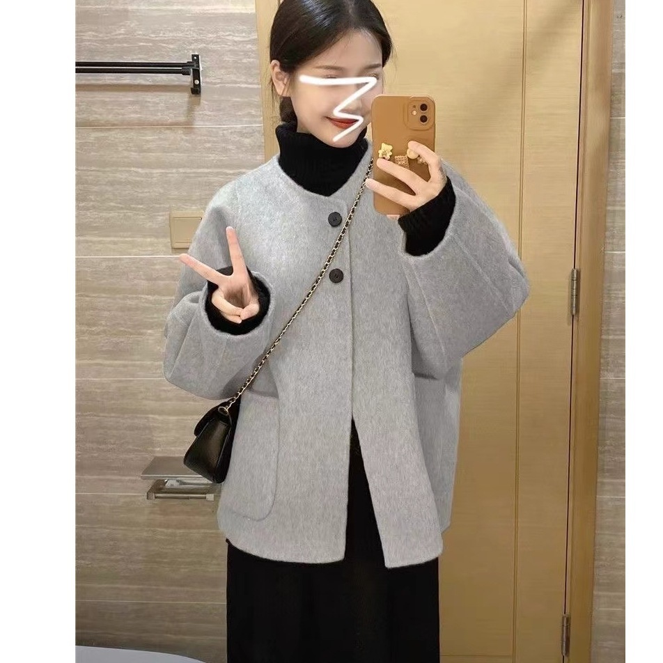 高级感灰色短款呢子大衣女秋冬季新款小香赫本风加厚毛呢外套