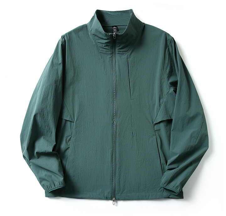 가문비나무 녹색