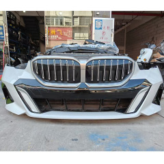 BMW 5 シリーズ 525li 530li G60 G68 M スポーツバージョンのフロントマウントフロントフェイスヘッドライトカバーに適しています。