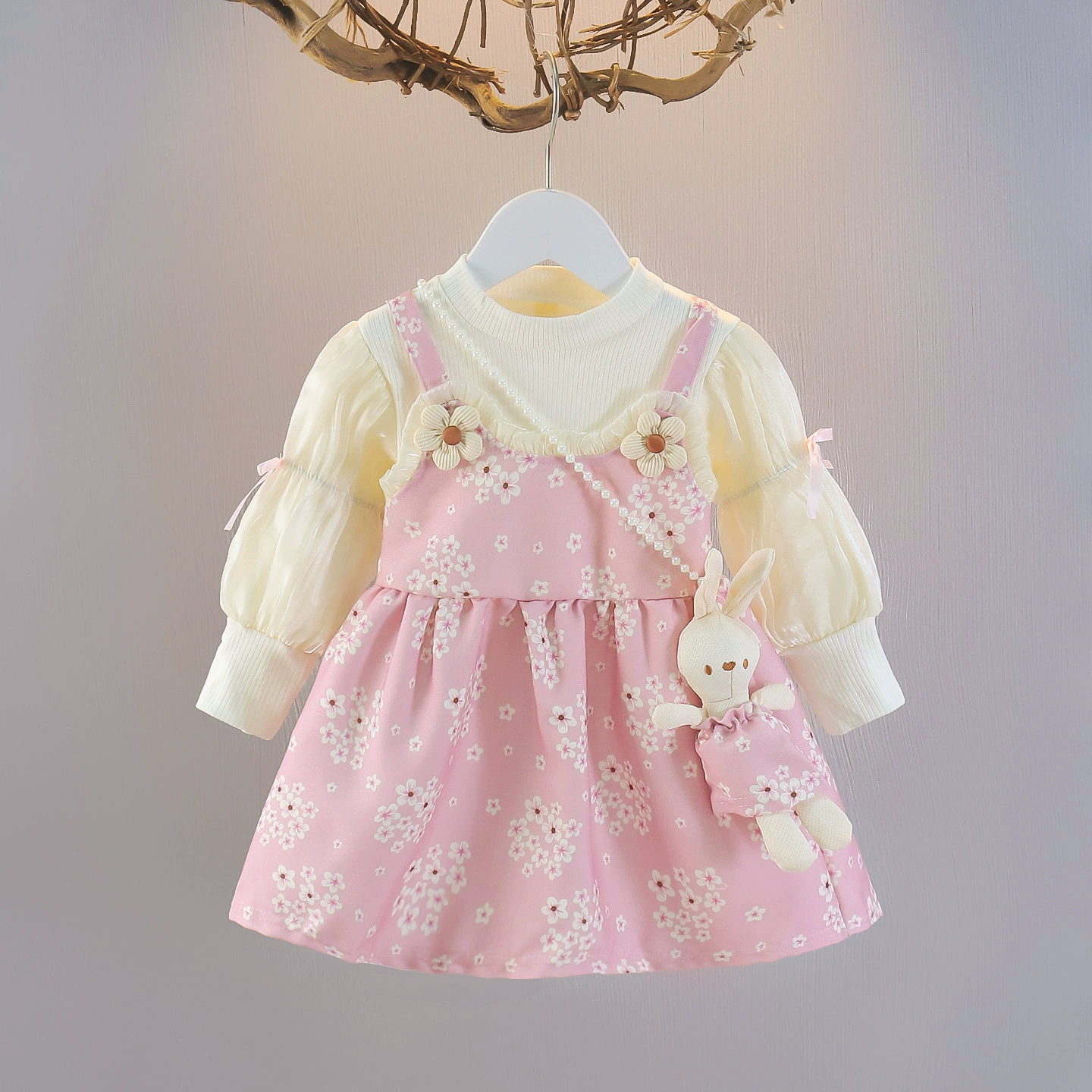 Маленькое ароматное платье для девочек 2025 новая весна