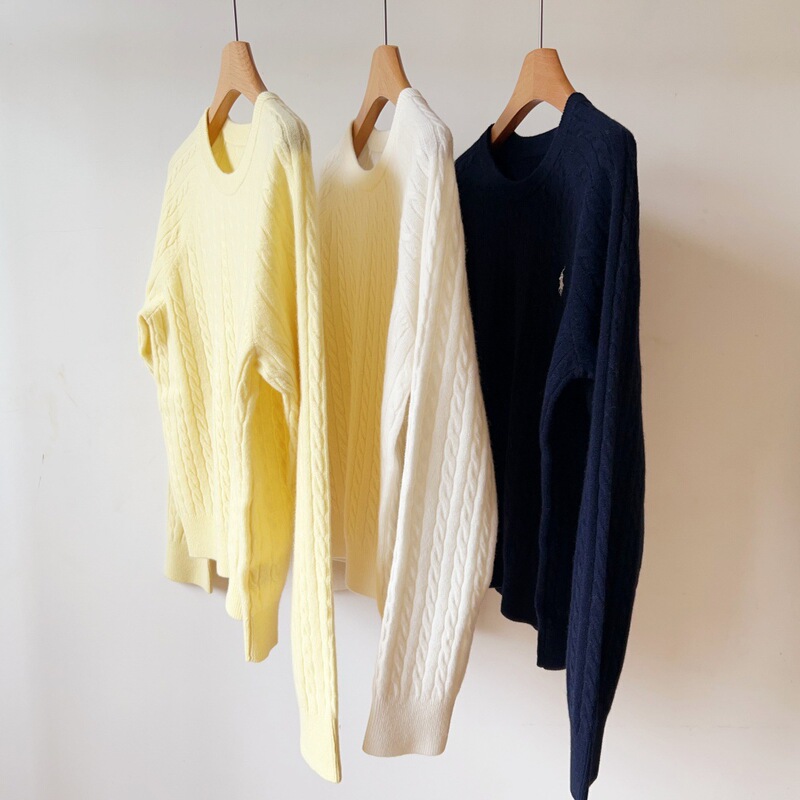 12-Gauge All-Wool Classic Cable-Knit Sweater with Embroidered Crew Neck and Layered Twist Knit Design