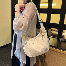 �ճ�ͨ����Ӱ����s�ٴ�������μ����ɫ���e�|��㼑��Lб���