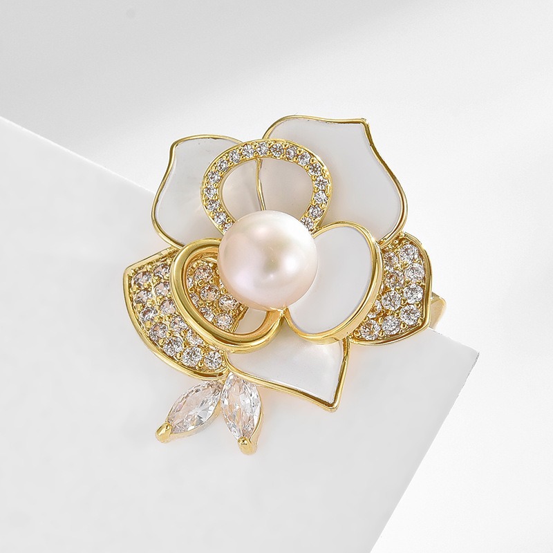 Elegant Camellia Pearl Brooch For Women High End Fashion Accessory_voghion.com