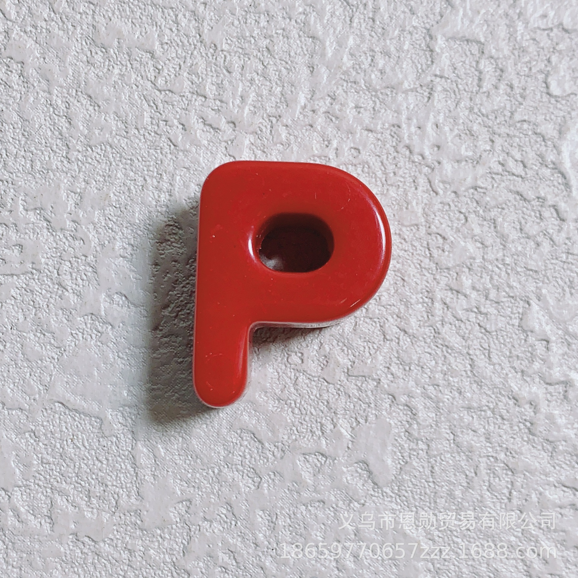 P (Red)