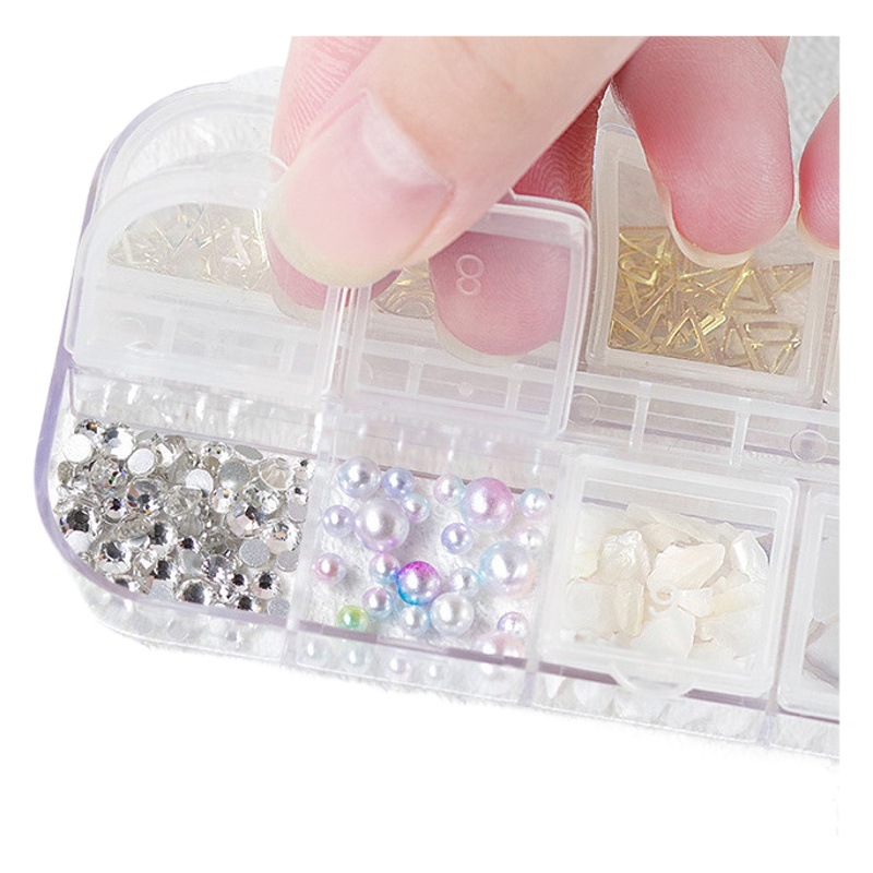 Clavo de la joyería del diamante de la celebridad al por mayor de Internet de cinco pétalos flor mixta plana Aurora resina arco remache flor de la Camelia del diamante