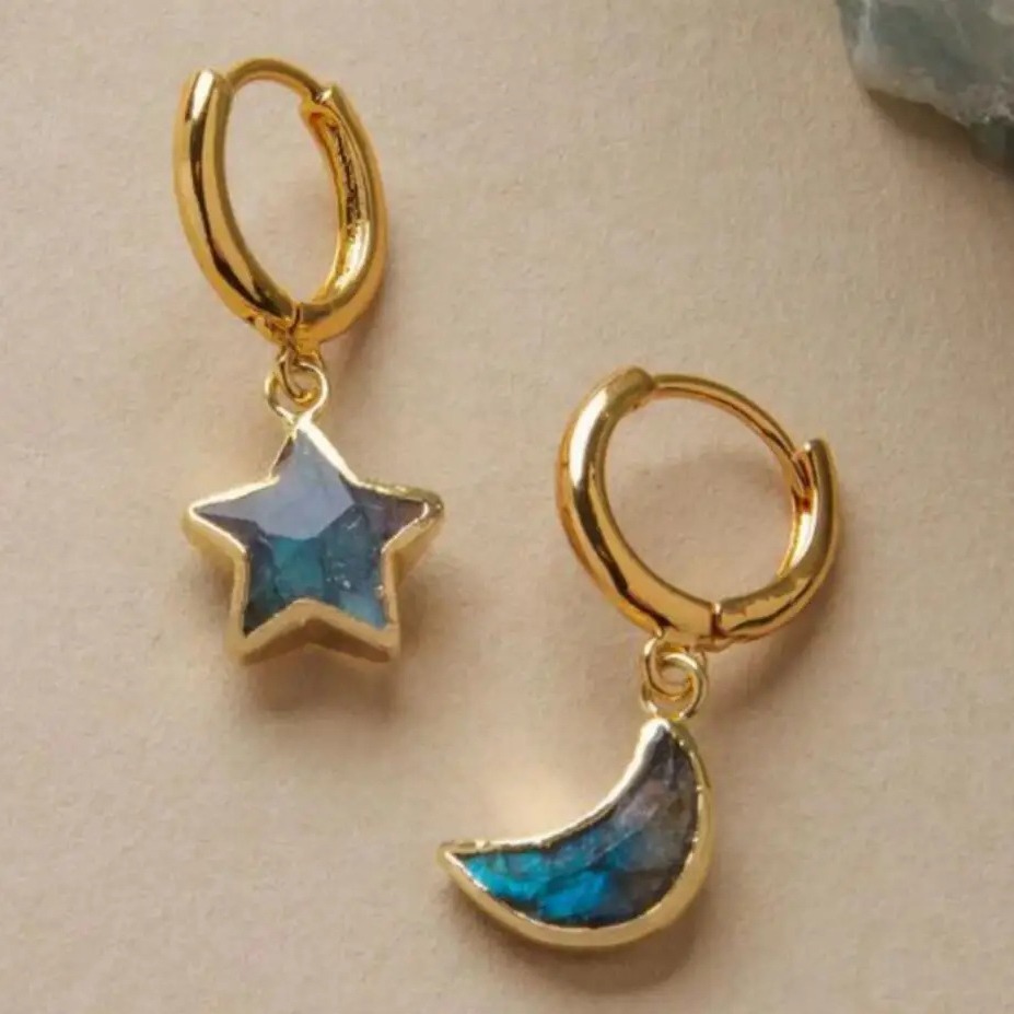 Hong Kong and Di Cross-Border Factory European and American Exquisite Creative Star and Moon Pendant Earrings Romantic Starry Sky Women's Ear Jewelry Trendy