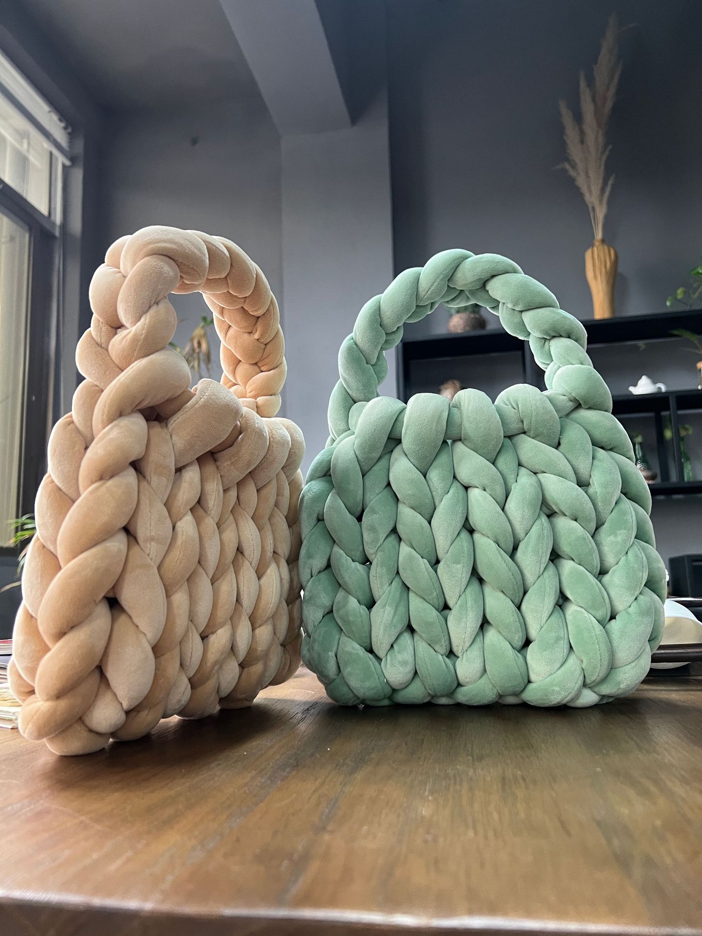 小红书新款绒布包diy手工编织包包水晶绒灌芯纱编织包手拎邮差包-阿里巴巴