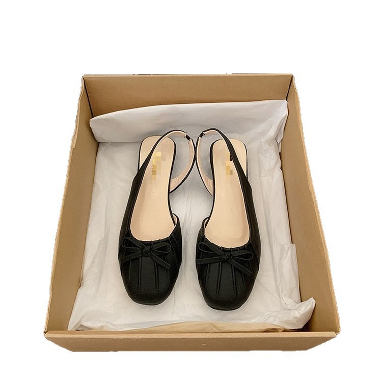 2026 nuevo arco francés con cabeza de media zapatilla mujer de verano usar tacones bajos suaves con falda sandalias huecas
