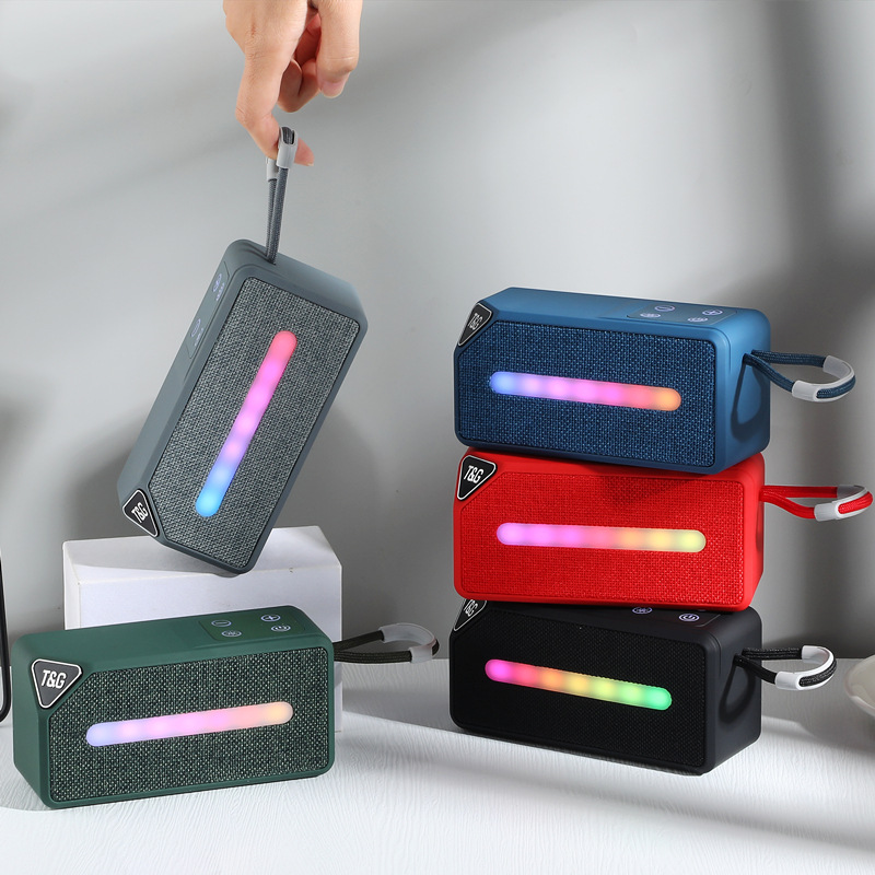 Transfronterizo nuevo TG685 altavoz Bluetooth portátil led tarjeta subwoofer inalámbrico Bluetooth sensación de sonido ambiente