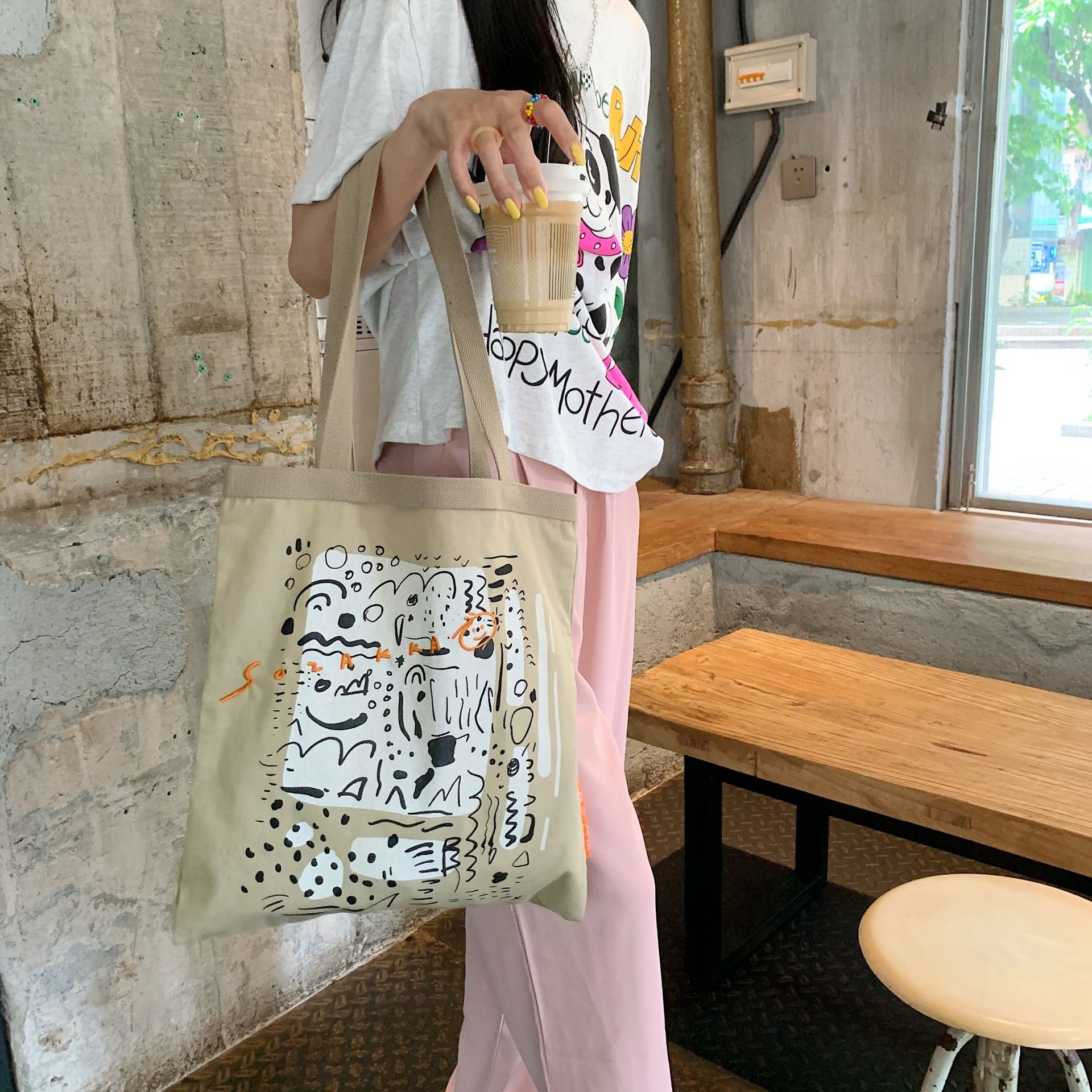 【 In Stock 】26102 letter graffiti printed canvas bag, large-capacity single-shoulder hand-carry shopping bag Tote from South Korea undefined