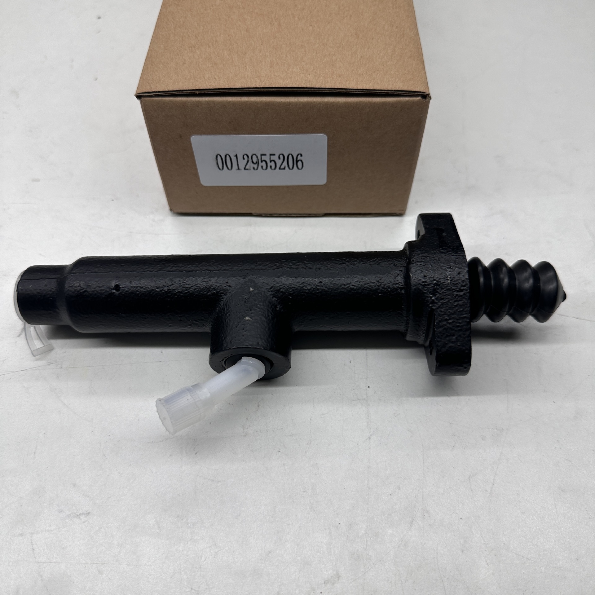 Suitable for Mercedes-Benz Clutch Master Cylinder 0012955206 A0012955206 A0012955906