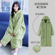 睡袍女秋冬季珊瑚绒加厚长款连帽睡裙保暖法兰绒甜美家居服可外穿