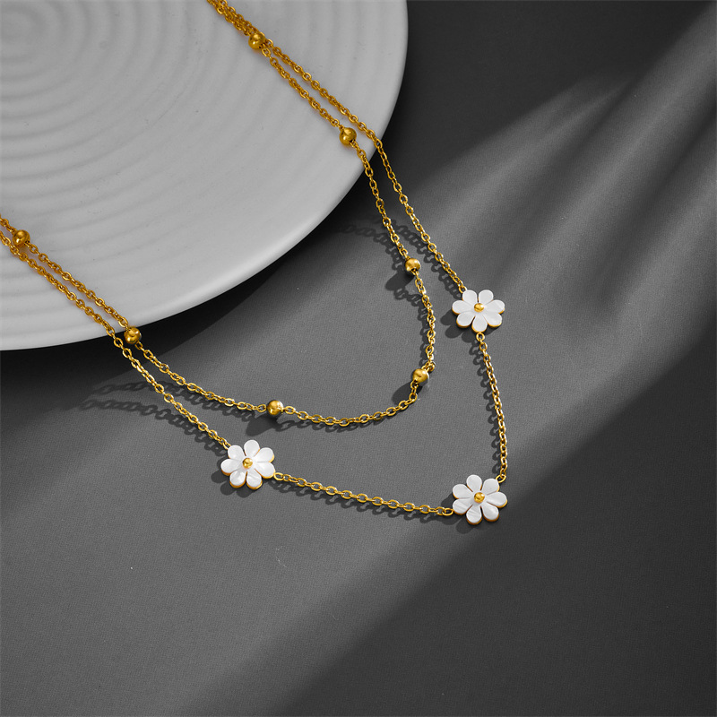 Daily Occasion PVD Coated Real Gold Plated 18K Gold Flower Titanium Steel Sweet Pastoral Waterproof Non Tarnish Titanium Steel Layered Necklaces