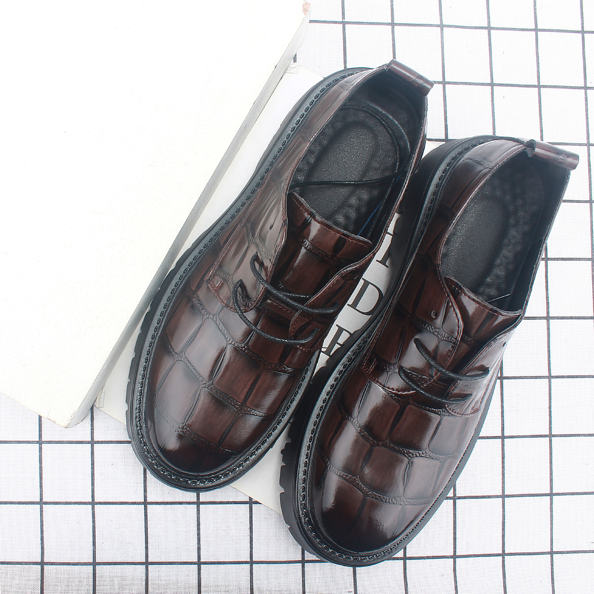 ƤЬ��������װ��ʿӢ�׷����������ɫ������ĥ88605