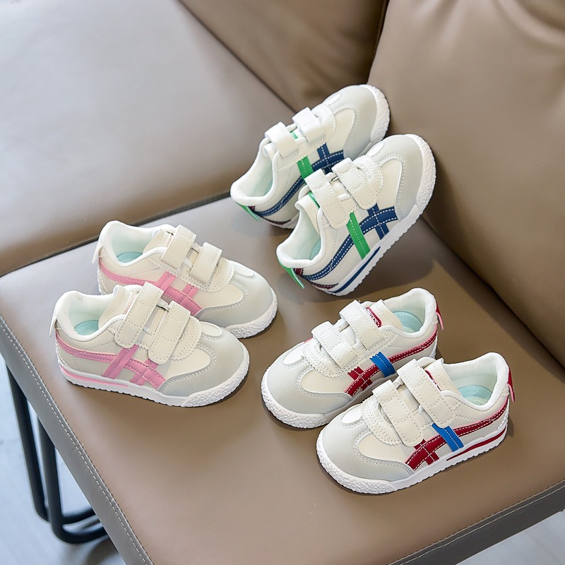 Zapatos deportivos para niños zapatos blancos para niños y niñas zapatos de skate Gump Velcro zapatos de cuero para bebés pequeños un cabello