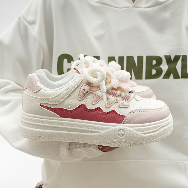 Spring New White Shoes, Fashionable and Versatile, Casual Women's Shoes, Cute Accessories, High-Looking Low-Top Thick-Soled Sneakers