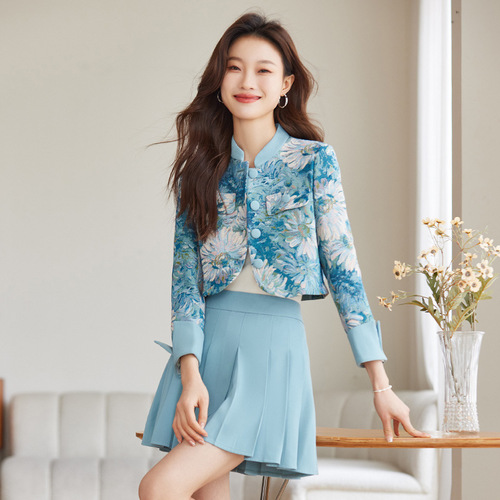 Rich lady's small fragrant style suit for women, spring and autumn design, retro oil painting style short coat, pleated skirt, two-piece skirt suit