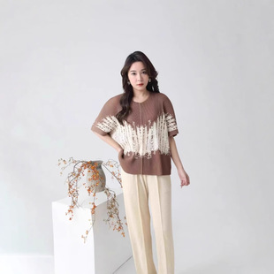 Unfolded Summer New Style Fashionable Dragon Scale Pleated Loose Plus Size Women's Tops Are Elegant and Versatile and Slimming