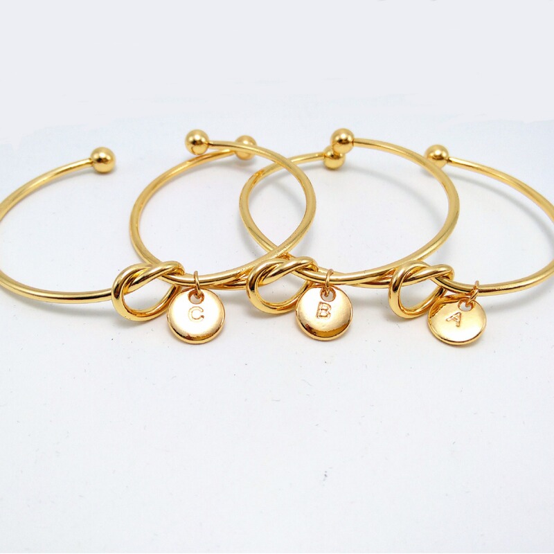 Factory explosions Europe and the United States simple metal knotted bracelet 26 letters Joker bracelet girlfriends DIY bracelet wholesale women