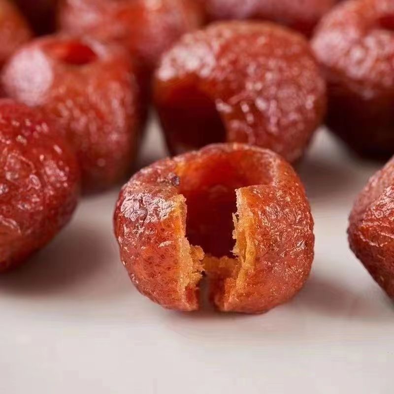 Popular online "Hollow Hawthorn Candied Fruit" wholesale, 500g pack—pitted hawthorns that are soft, chewy, and perfectly balanced in sweet and tangy flavors.