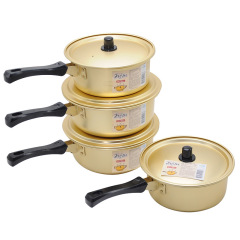 韓国は取っ手の黄色のアルミニウムのカップラーメンの鍋の金色の辛ラーメンの鍋を持っています。