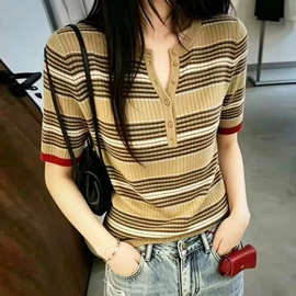 韩国东大门女装高货简约气质纽扣剪刀领复古拼色条纹短袖针织衫上