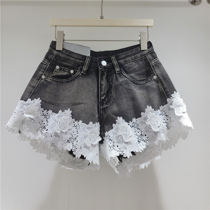 Pantalones Cortos de Mezclilla Corte A con Empalme de Encaje para Verano
