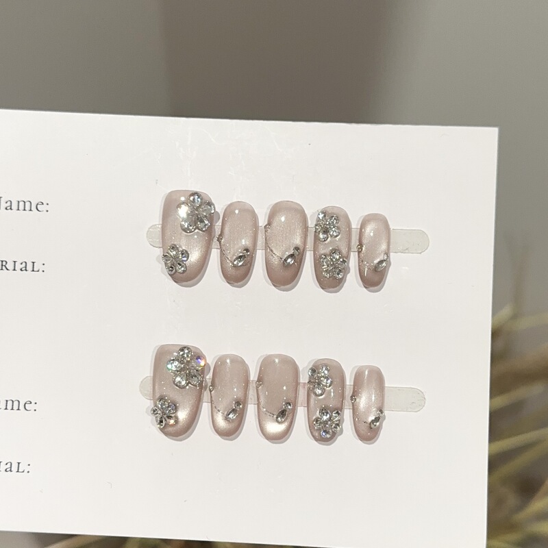 Purely Handmade Wearable Nails with High-Grade Zircon, Small Flower Design, Nude Pink Cat-Eye Short Style Nail Tips, Light Luxury Fake Nail Stickers Purely Handmade Wearable Nails with High-Grade Zircon, Small Flower Design, Nude Pink Cat-Eye Short Style Nail Tips, Light Luxury Fake Nail Stickers