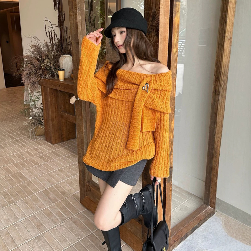 Purely desirable orange off-shoulder large collar knit sweater, autumn style, gentle and casual, elegant inner top for women Purely desirable orange off-shoulder large collar knit sweater, autumn style, gentle and casual, elegant inner top for women