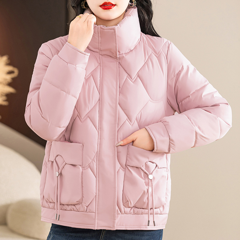 Comercio exterior ropa de algodón para mujeres 2025 nueva ropa de algodón corta de tamaño grande para mujeres chaqueta de invierno chaqueta de algodón pequeño lote image 10
