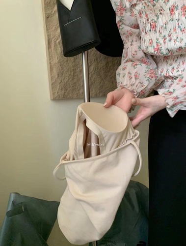 METWO autumn and winter bra warm brushed suspender underwear with breast pads sexy hot girl looks slim and wears bottoming vest for women