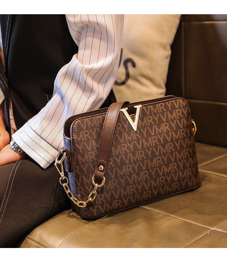 Telefono a conchiglia piccolo da donna a spalla singola, temperamento maturo, borsa a tracolla per madre di mezza età, autunno 2024_voghion.com