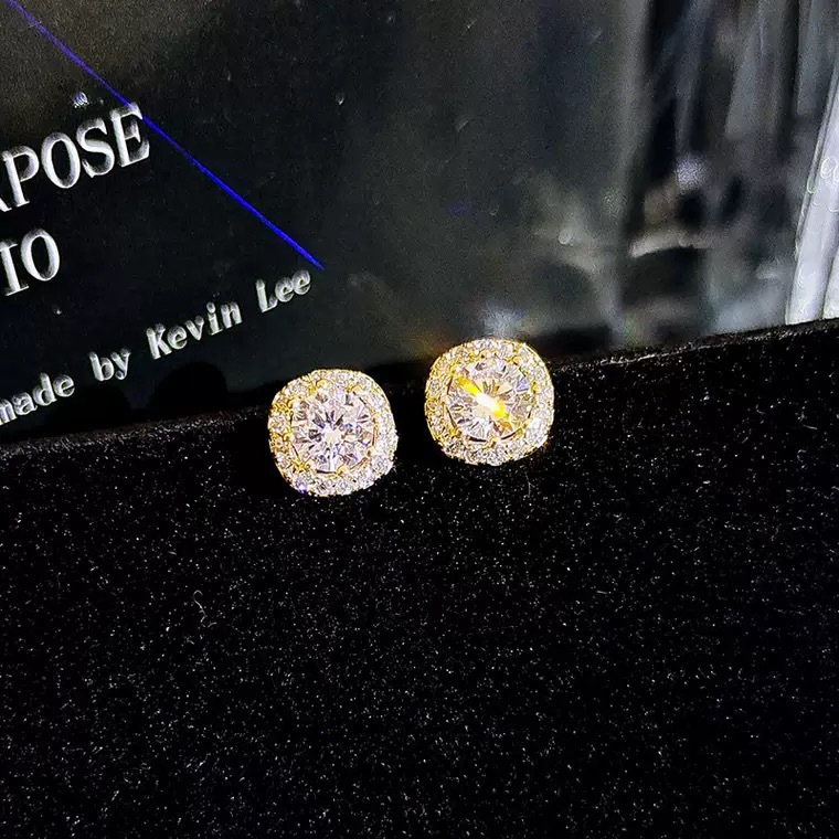 1 Pair Quantity Holiday, Daily Occasion 925 Sterling Silver Material 1 Pair 925 Sterling Silver Zircon Geometric Ear Studs