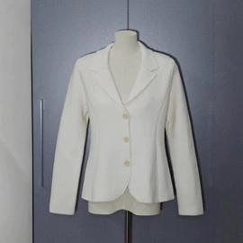 连衣裙;手机数据线;戏水玩具