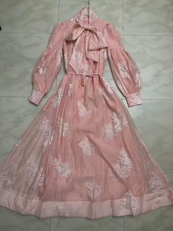 黑白撞色晚装宴会礼服裙2025秋女长袖收腰显瘦大摆绣花系带连衣裙|undefined