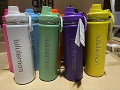 ルルレモン サーモスカップ バック トゥ ライフ スポーツ ヨガ フィットネス ウォーターボトル 710ml ケトル ポータブル ウォーターカップ