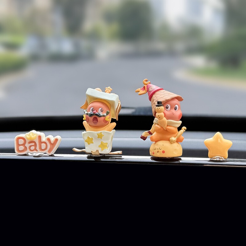 创意车载摆件星星人汽车中控台显示屏幕车内装饰品公仔可爱创意女|undefined