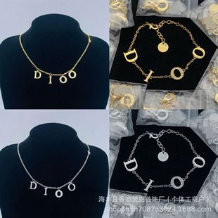 �S�����lCD��ĸ�����Ů�羳�����Ă���ĸС�t��ͬ���Ʒ�|���b