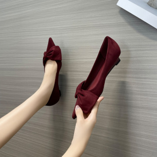 720-8 Korean 2024 Autumn Flat Pointed Pearl Fairy Style Elegant French Single Shoes Mary Jane All-match Women's Shoes