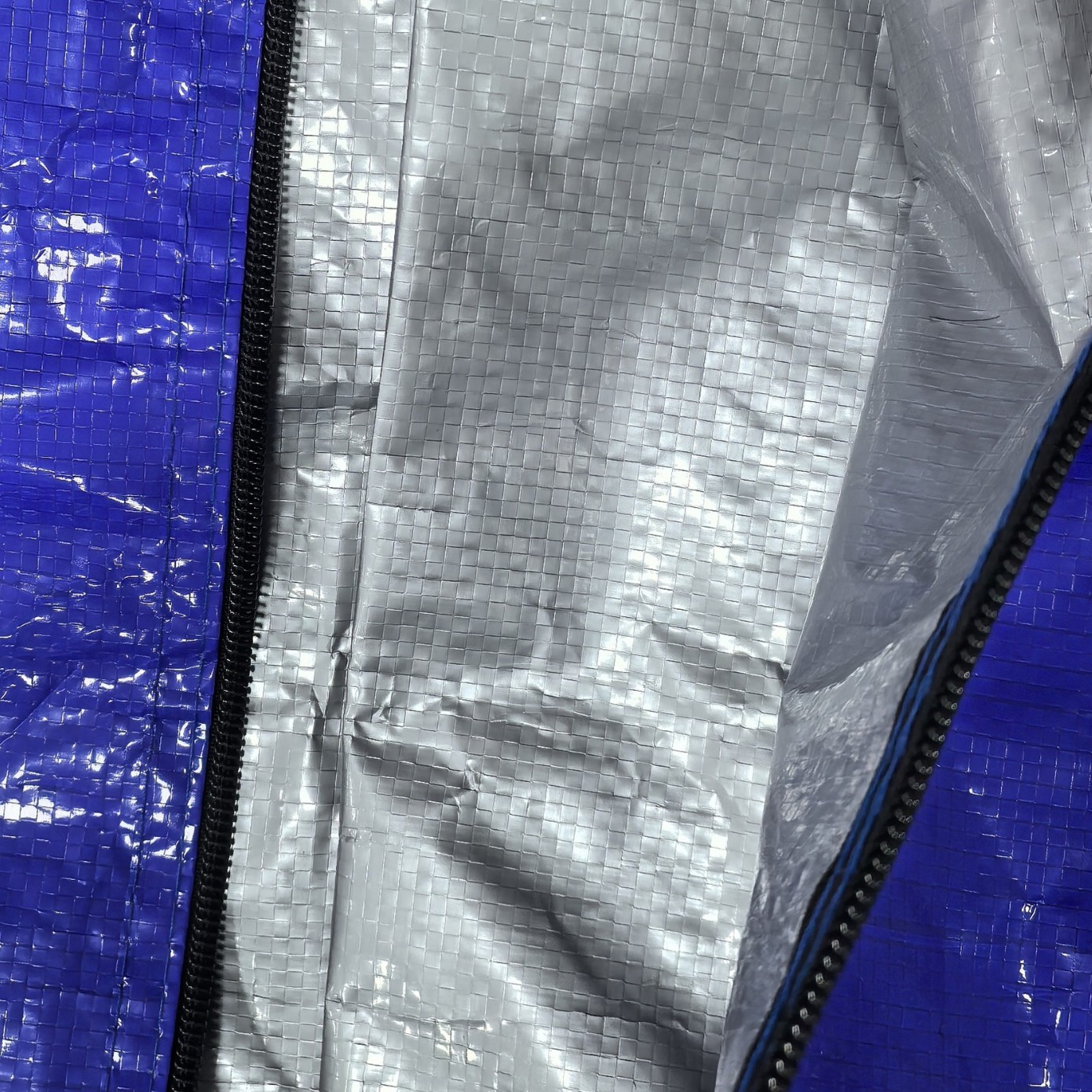 Fabricante de origen comercio electrónico transfronterizo bolsa de almacenamiento de PE azul real bolsa de almacenamiento de ropa bolsa de mudanza bolsa de embalaje en stock