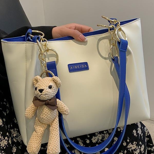 Bolsa de gran capacidad para mujeres 2025, nueva moda de otoño y invierno, bolso de hombro de mujer, sensación de alto nivel, bolso de viaje de clase para estudiantes image 3