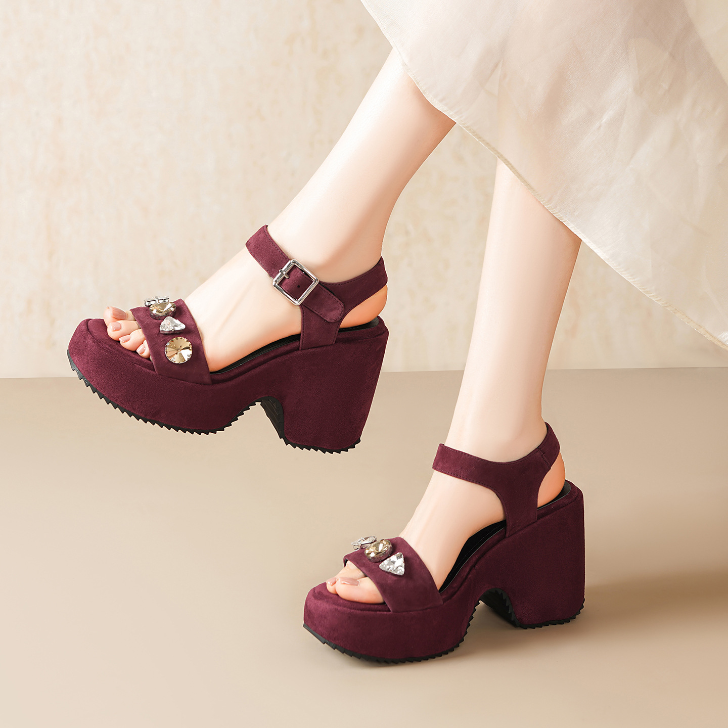 Sandal cao gót nữ quai ngang đế dày, mũi hở, phối đá lấp lánh, gót 9 cm — màu đen, Rượu vang đỏ