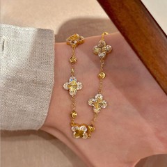 法式轻奢金色四叶花手链女2025新款轻奢气质小众精致复古百搭手饰