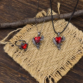 耳环;项链;戒指